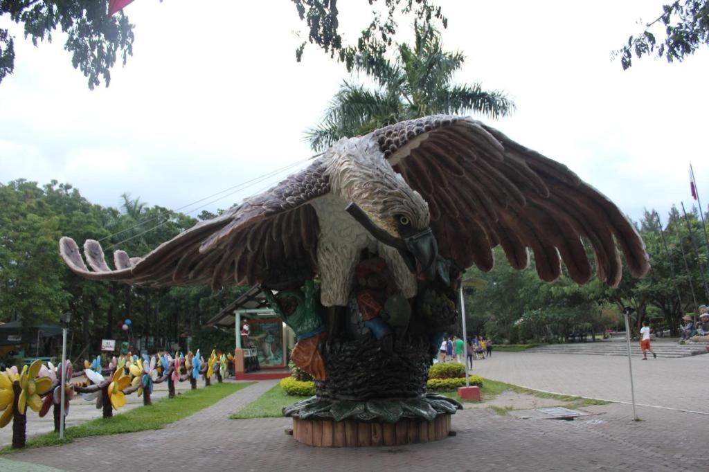 인피니티 스위트 호텔 Davao City 외부 사진