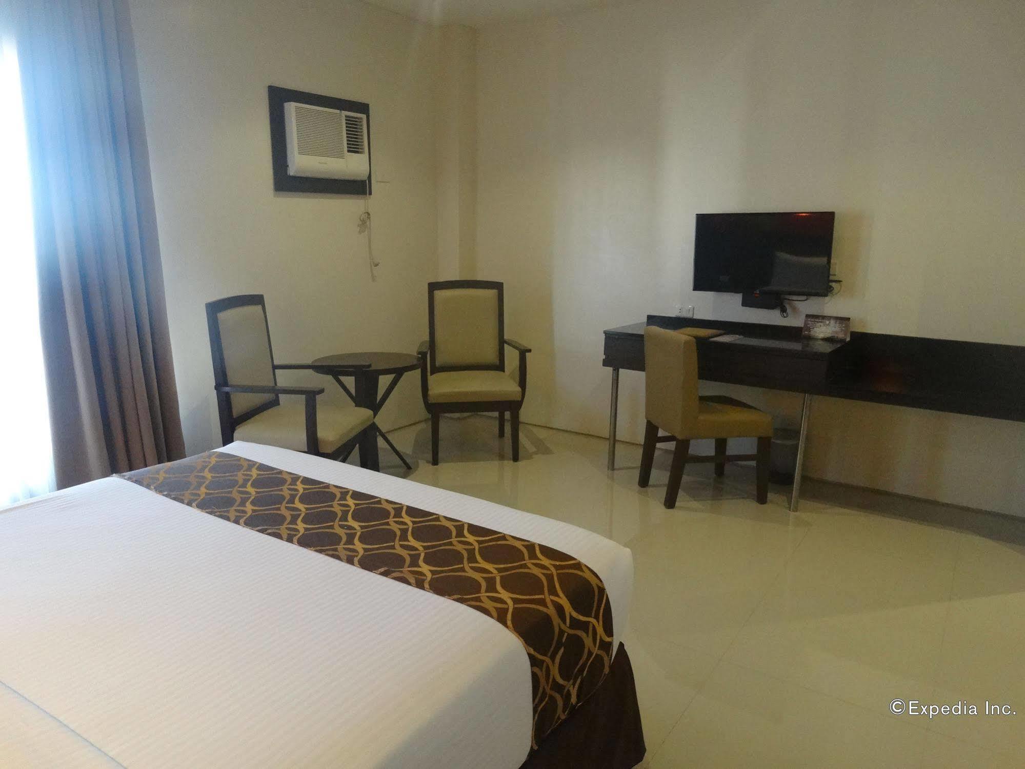 인피니티 스위트 호텔 Davao City 외부 사진