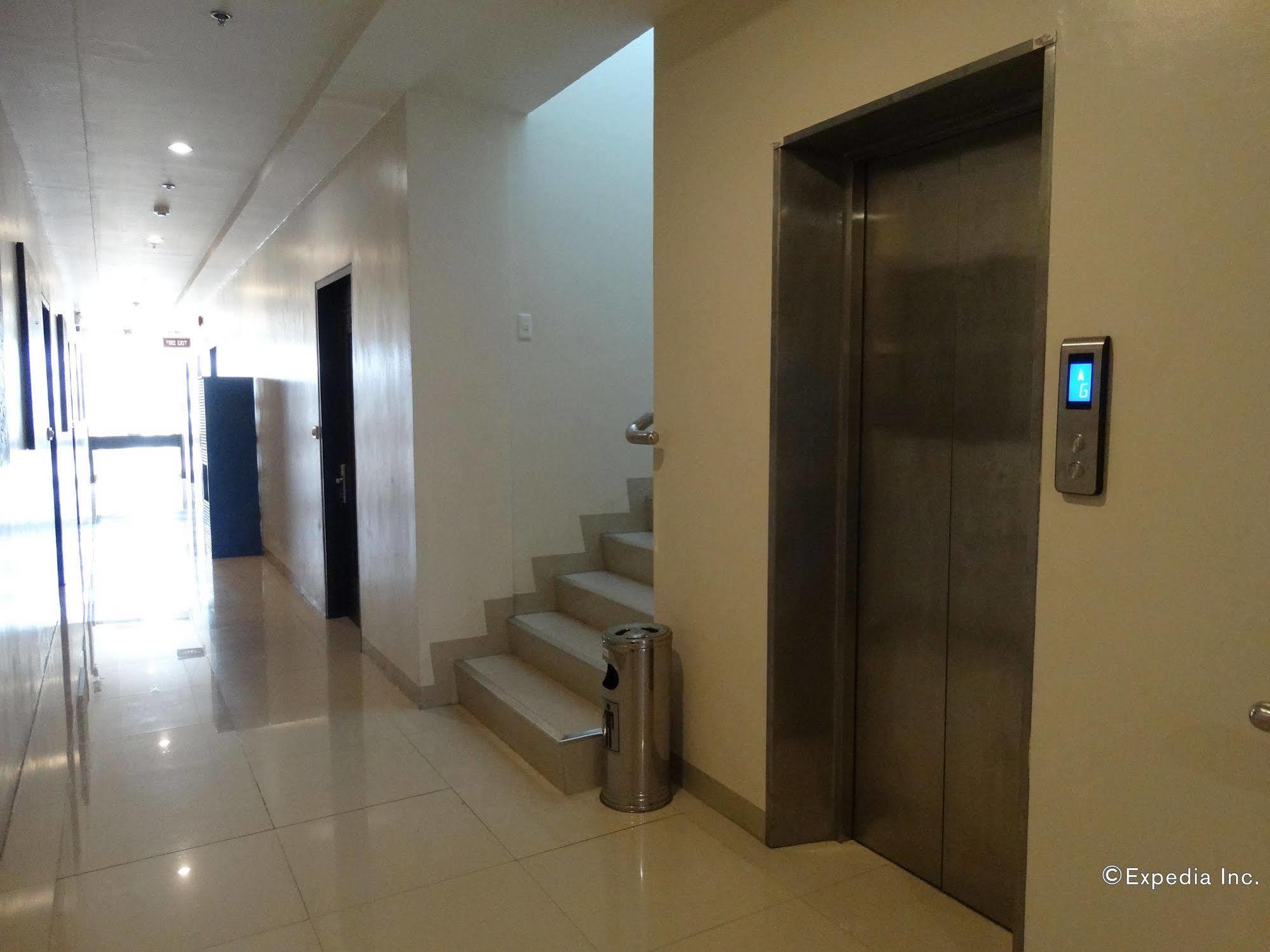 인피니티 스위트 호텔 Davao City 외부 사진